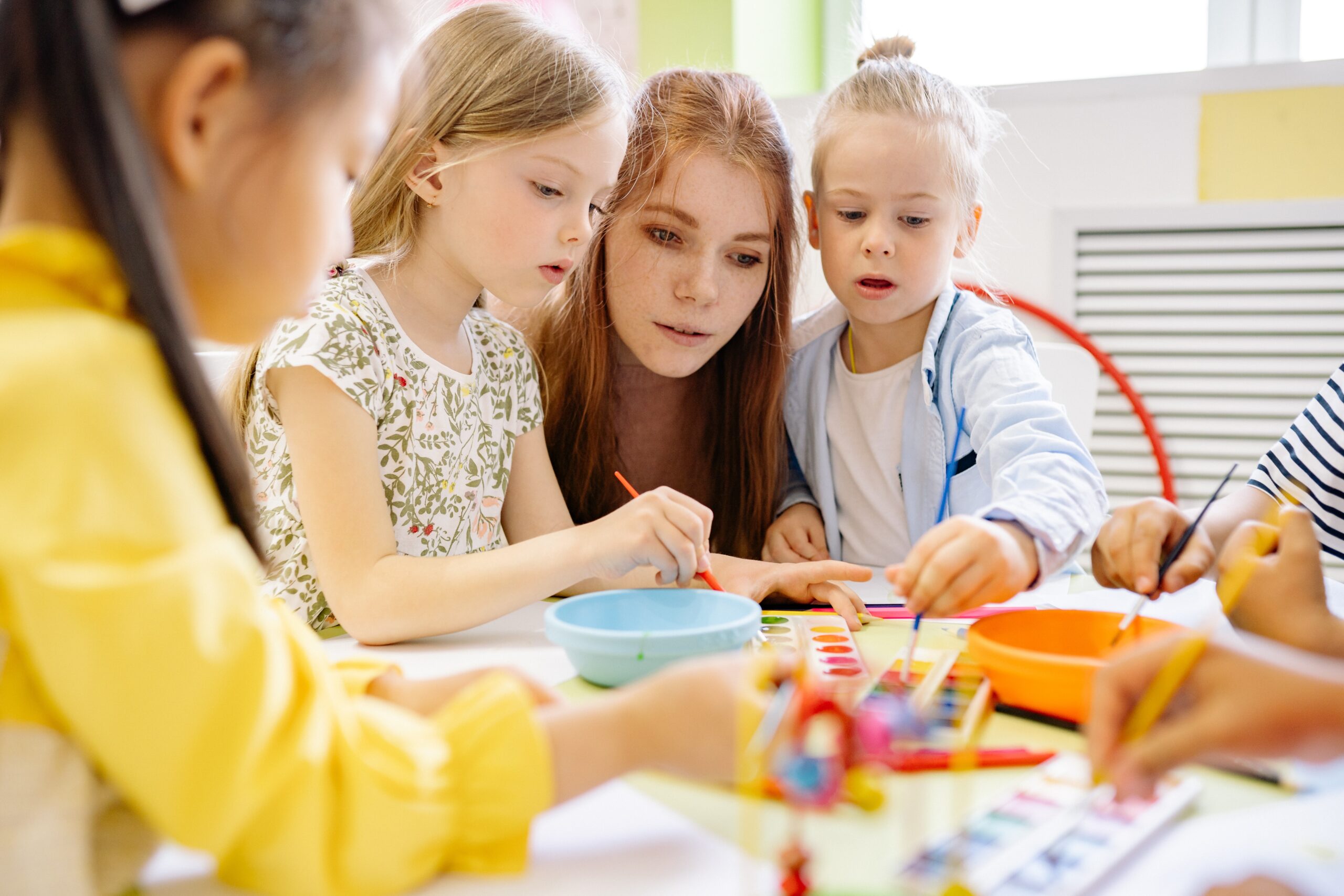 Sculpt and build: benefits of pottery classes for kids